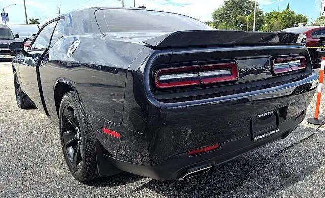 2018 Dodge Challenger SXT