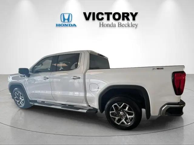 2023 GMC Sierra 1500 4WD Crew Cab Short Box SLT