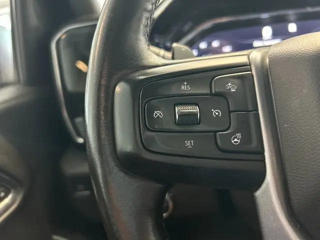 2023 GMC Sierra 1500 4WD Crew Cab Short Box SLT