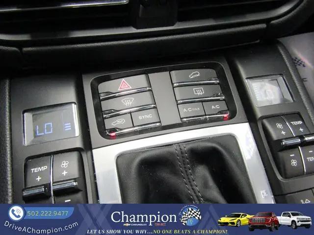 2020 Porsche Macan Macan