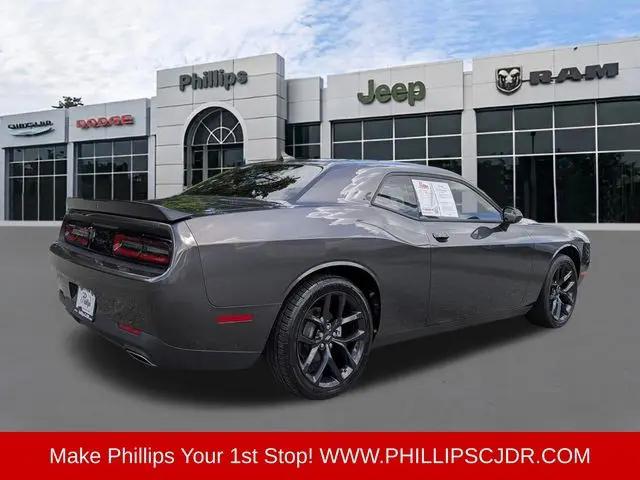 2023 Dodge Challenger SXT