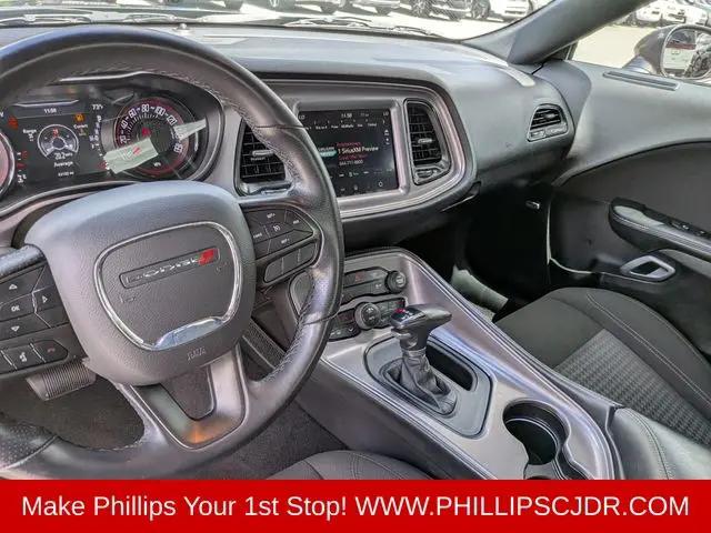 2023 Dodge Challenger SXT