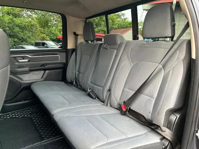 2019 Ram 1500 Big Horn/Lone Star Crew Cab 4x4 57 Box