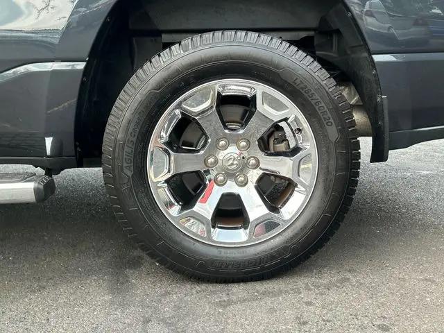 2019 Ram 1500 Big Horn/Lone Star Crew Cab 4x4 57 Box