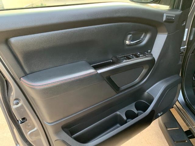 2021 Nissan Titan Crew Cab PRO-4X 4x4