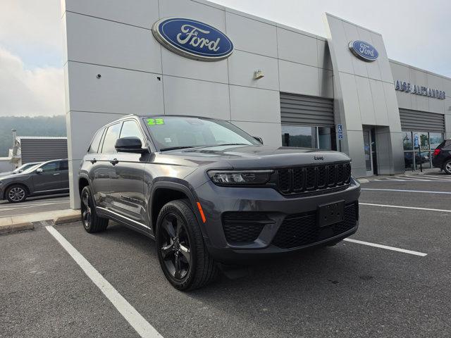 2023 Jeep Grand Cherokee Altitude 4x4 for sale in Mansfield, PA