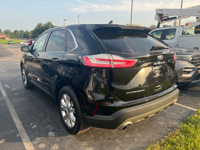 2021 Ford Edge Titanium