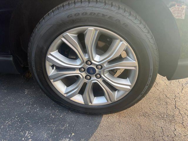 2021 Ford Edge Titanium