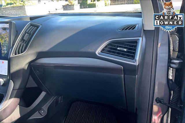2023 Ford Edge SE