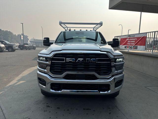 2026 RAM 3500 Chassis RAM 3500 TRADESMAN CREW CAB CHASSIS 4X4 60 CA