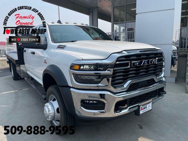 2026 RAM 5500 Chassis RAM 5500 TRADESMAN CHASSIS CREW CAB 4X4 84 CA