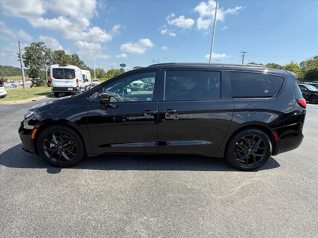 2025 Chrysler Pacifica Limited for sale in Dandridge, TN