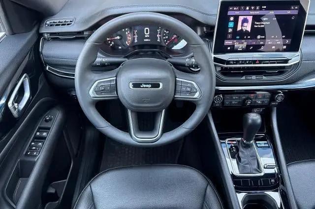 2025 Jeep Compass Latitude 4x4