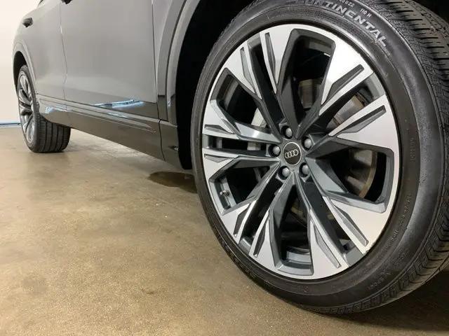 2025 Audi Q8 Premium Plus 55 TFSI quattro