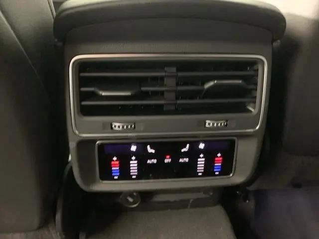 2025 Audi Q8 Premium Plus 55 TFSI quattro
