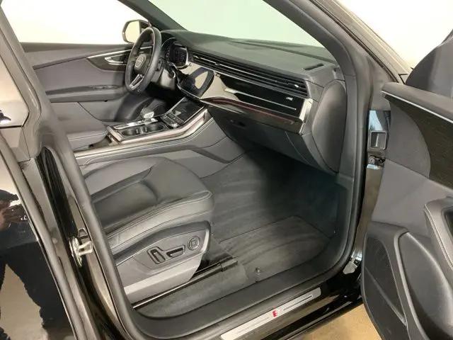 2025 Audi Q8 Premium Plus 55 TFSI quattro