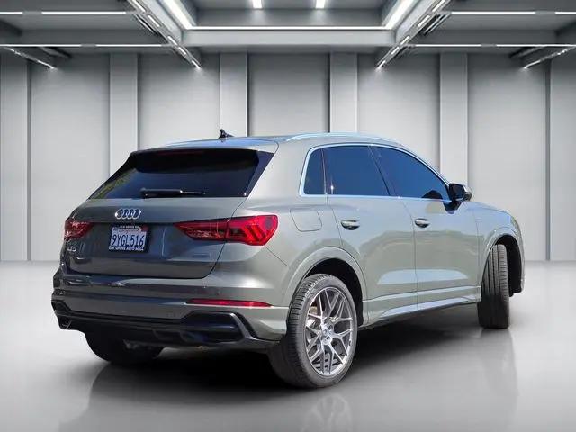 2020 Audi Q3 Premium Plus 45 TFSI S line quattro Tiptronic
