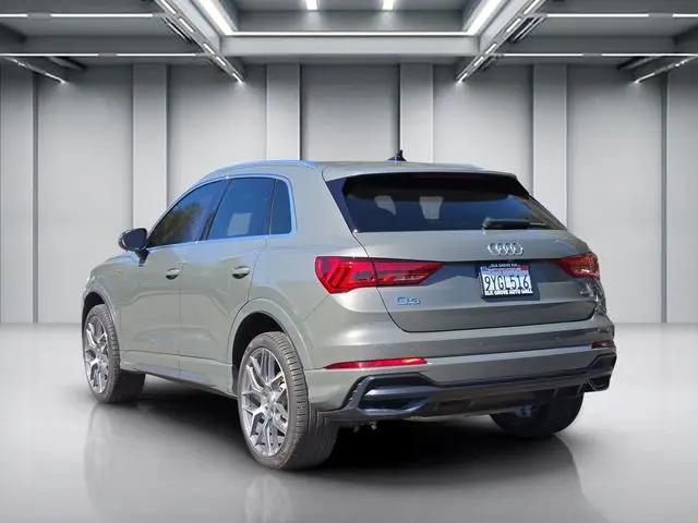 2020 Audi Q3 Premium Plus 45 TFSI S line quattro Tiptronic