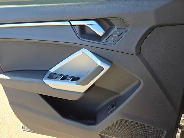 2020 Audi Q3 Premium Plus 45 TFSI S line quattro Tiptronic