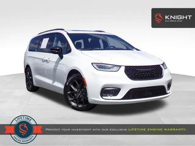 2025 Chrysler Pacifica Limited for sale in Elk Grove, CA