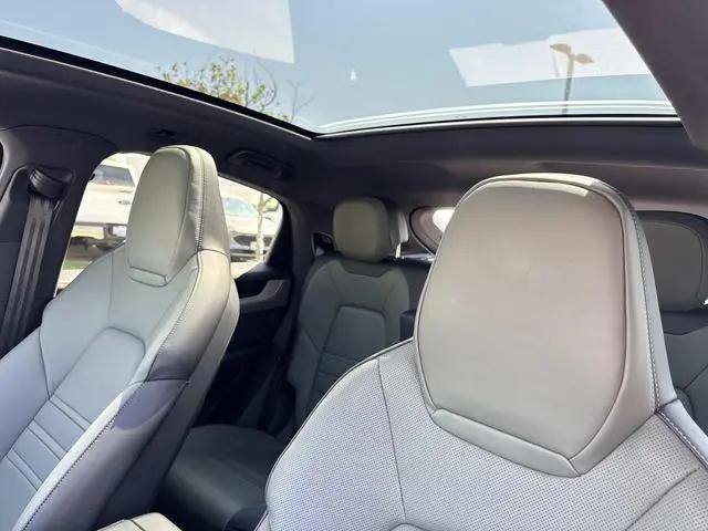 2025 Porsche Cayenne Cayenne