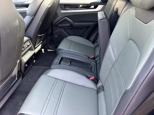 2025 Porsche Cayenne Cayenne