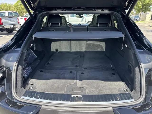 2025 Porsche Cayenne Cayenne