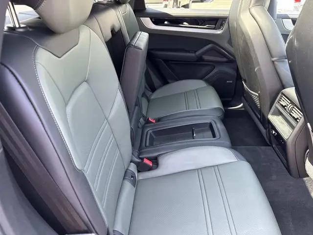 2025 Porsche Cayenne Cayenne