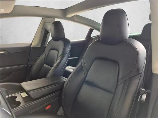2021 Tesla Model 3 Standard Range Plus Rear-Wheel Drive