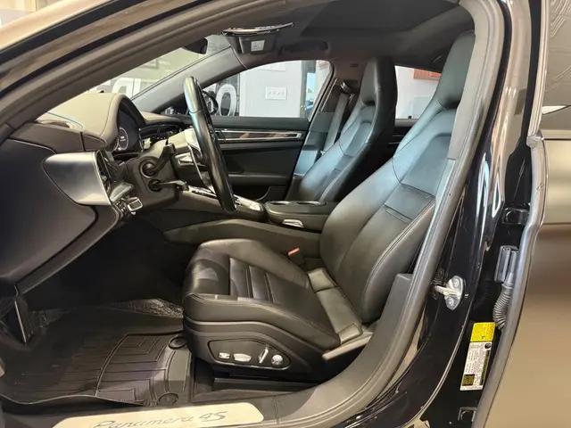 2017 Porsche Panamera 4S