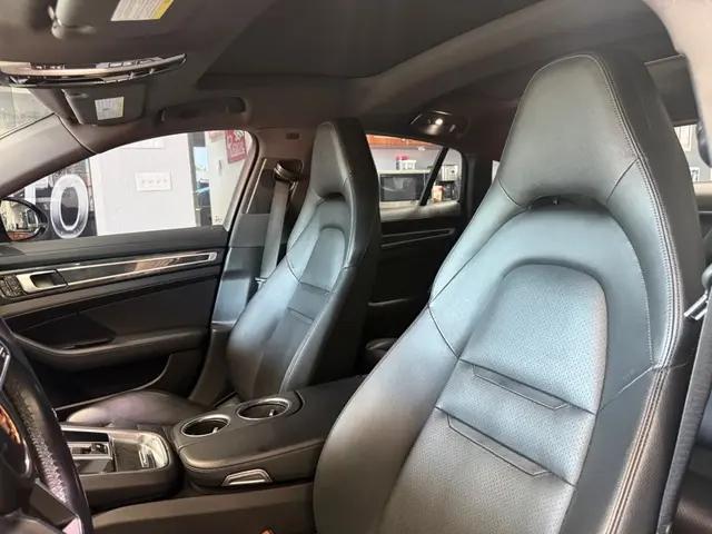 2017 Porsche Panamera 4S