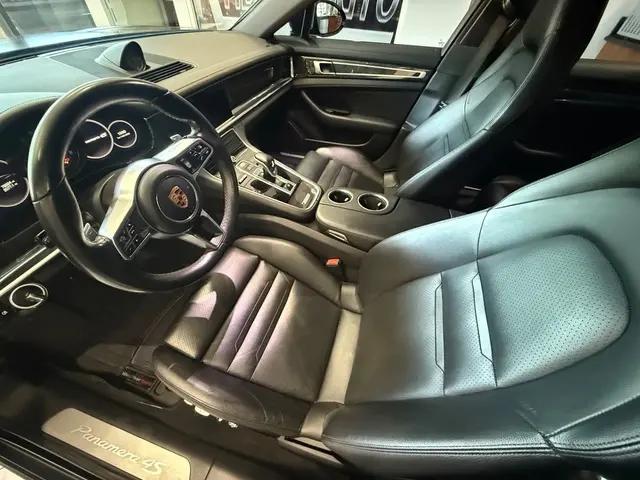 2017 Porsche Panamera 4S