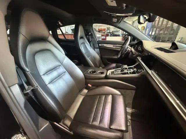 2017 Porsche Panamera 4S
