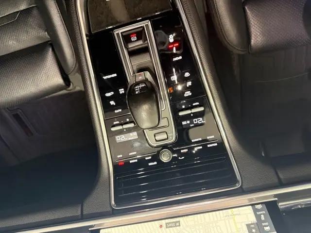 2017 Porsche Panamera 4S