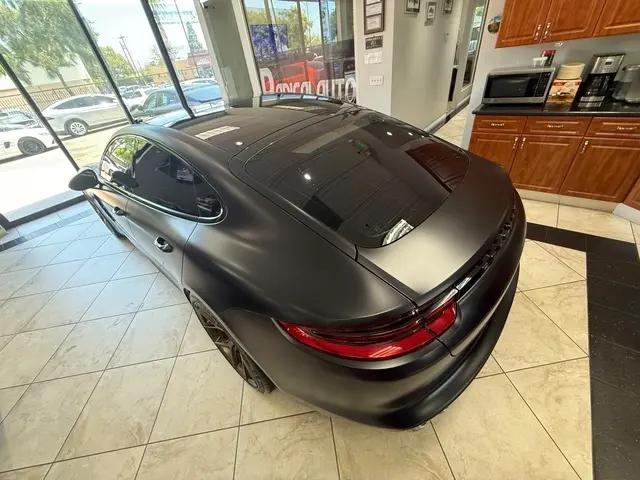 2017 Porsche Panamera 4S