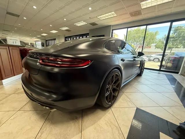 2017 Porsche Panamera 4S