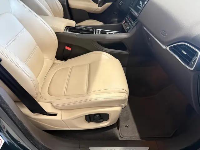 2018 Jaguar F-PACE 25t Prestige