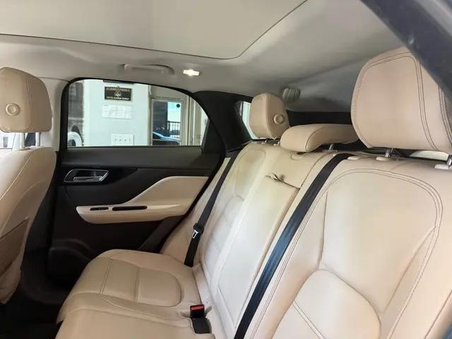 2018 Jaguar F-PACE 25t Prestige