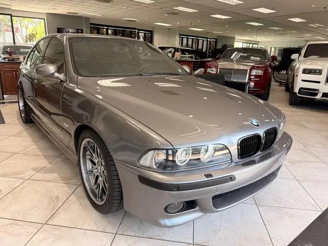 2002 BMW M5 Standard