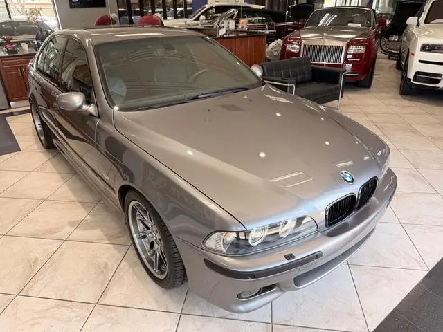 2002 BMW M5 Standard