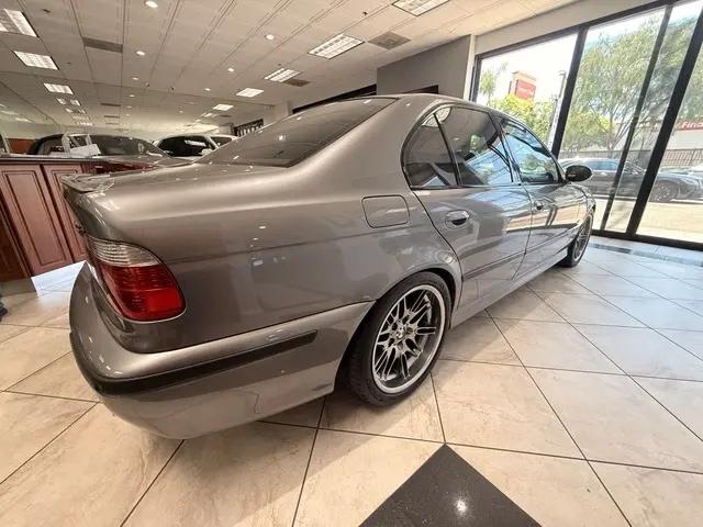 2002 BMW M5 Standard
