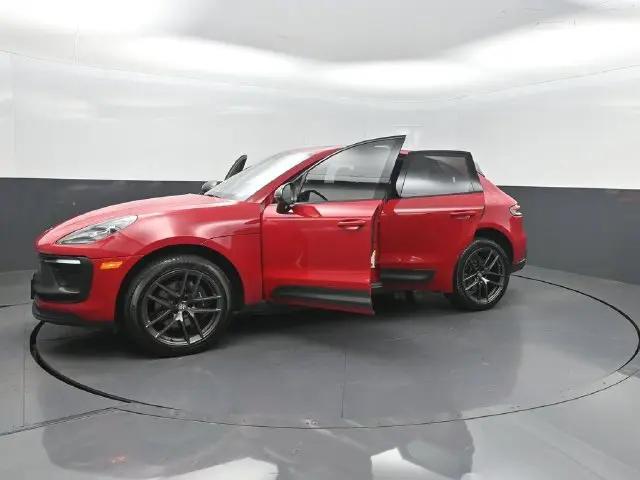 2023 Porsche Macan T