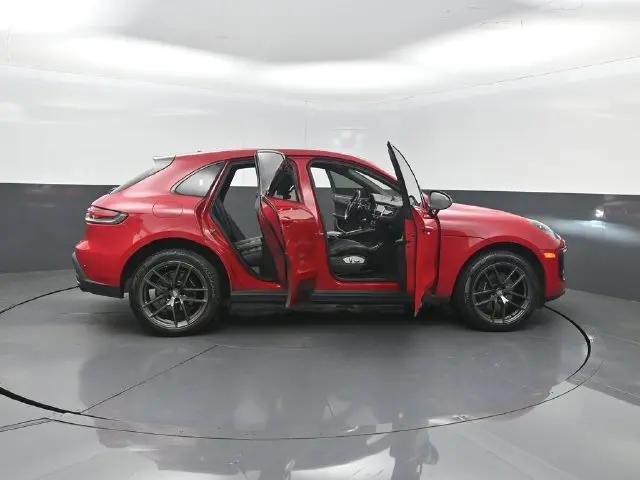 2023 Porsche Macan T