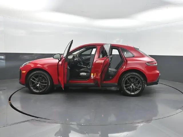 2023 Porsche Macan T