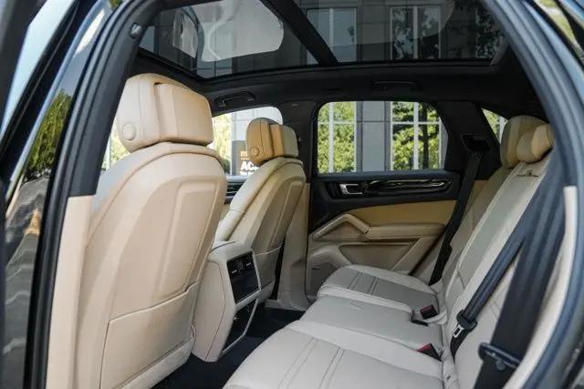 2019 Porsche Cayenne Cayenne