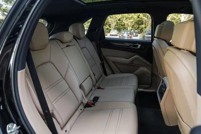 2019 Porsche Cayenne Cayenne