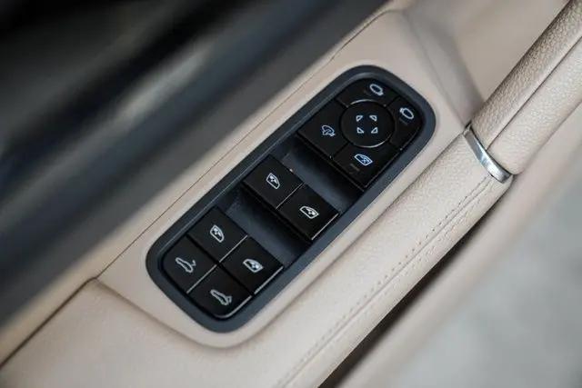 2019 Porsche Cayenne Cayenne