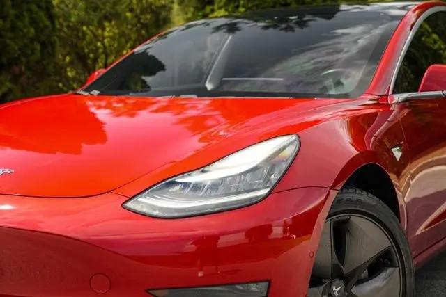 2019 Tesla Model 3 Mid Range