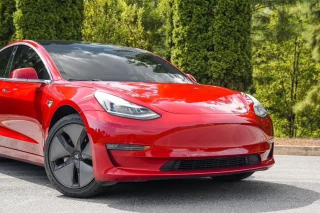 2019 Tesla Model 3 Mid Range