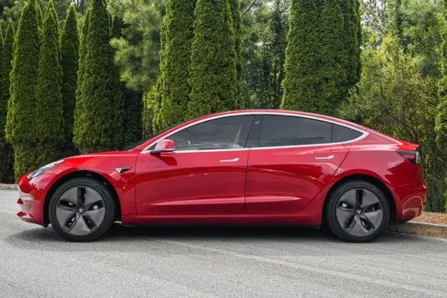 2019 Tesla Model 3 Mid Range